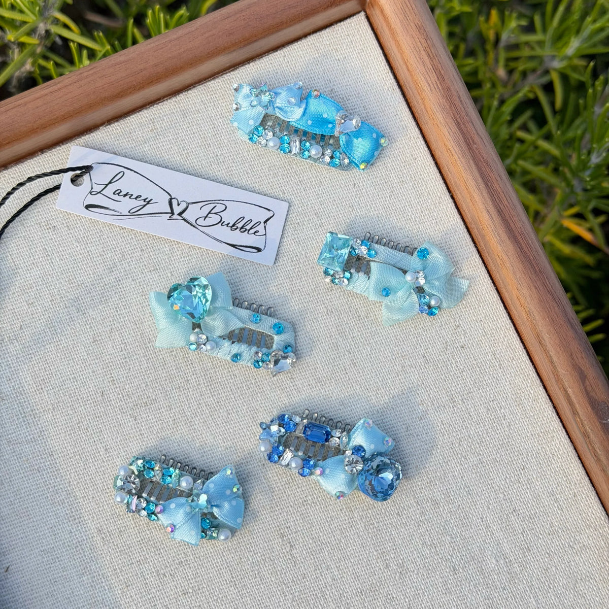 Summer Blue Collection Crystal Grooming Clip