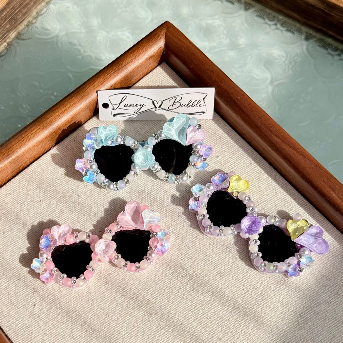 Aurora Heart Sunglasses Clip
