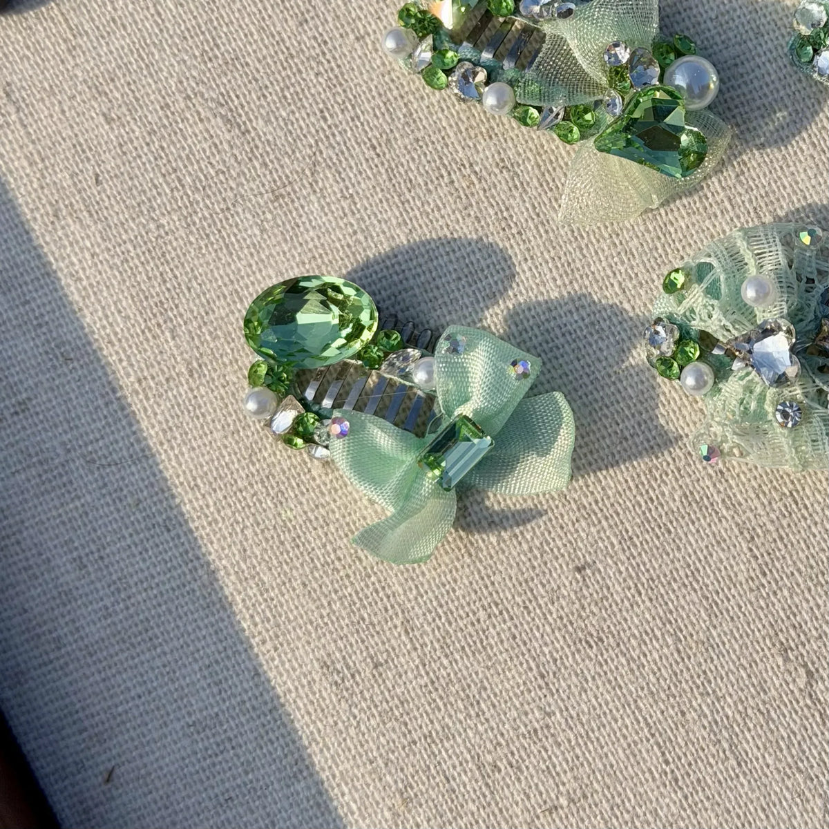 Summer Green Collection Crystal Grooming Clip