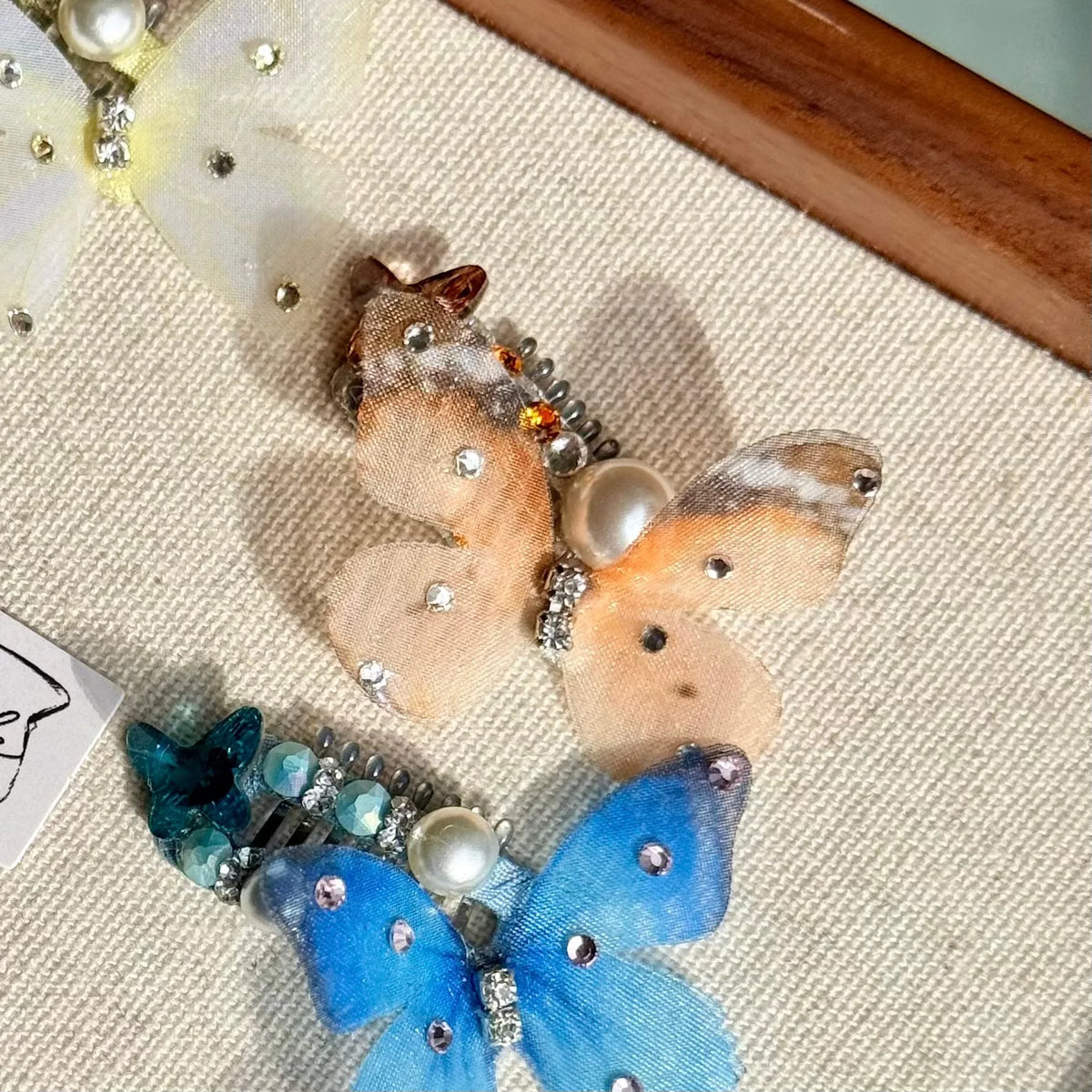 Butterfly Grooming & Decorative Clip