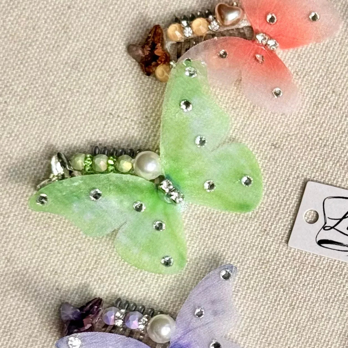 Butterfly Grooming & Decorative Clip