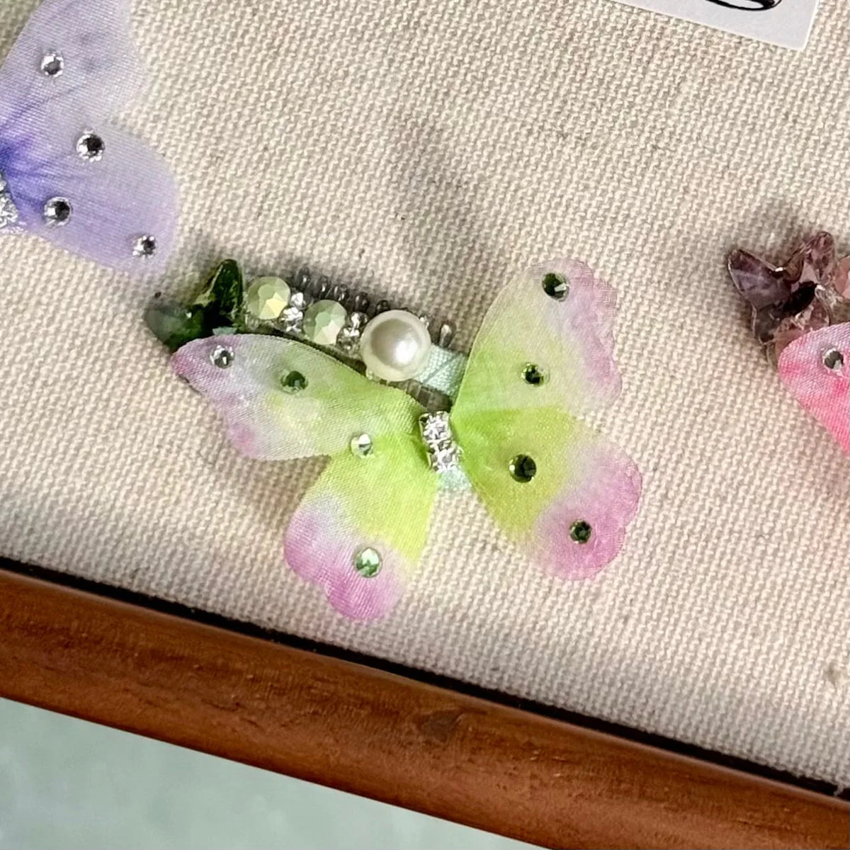 Butterfly Grooming & Decorative Clip