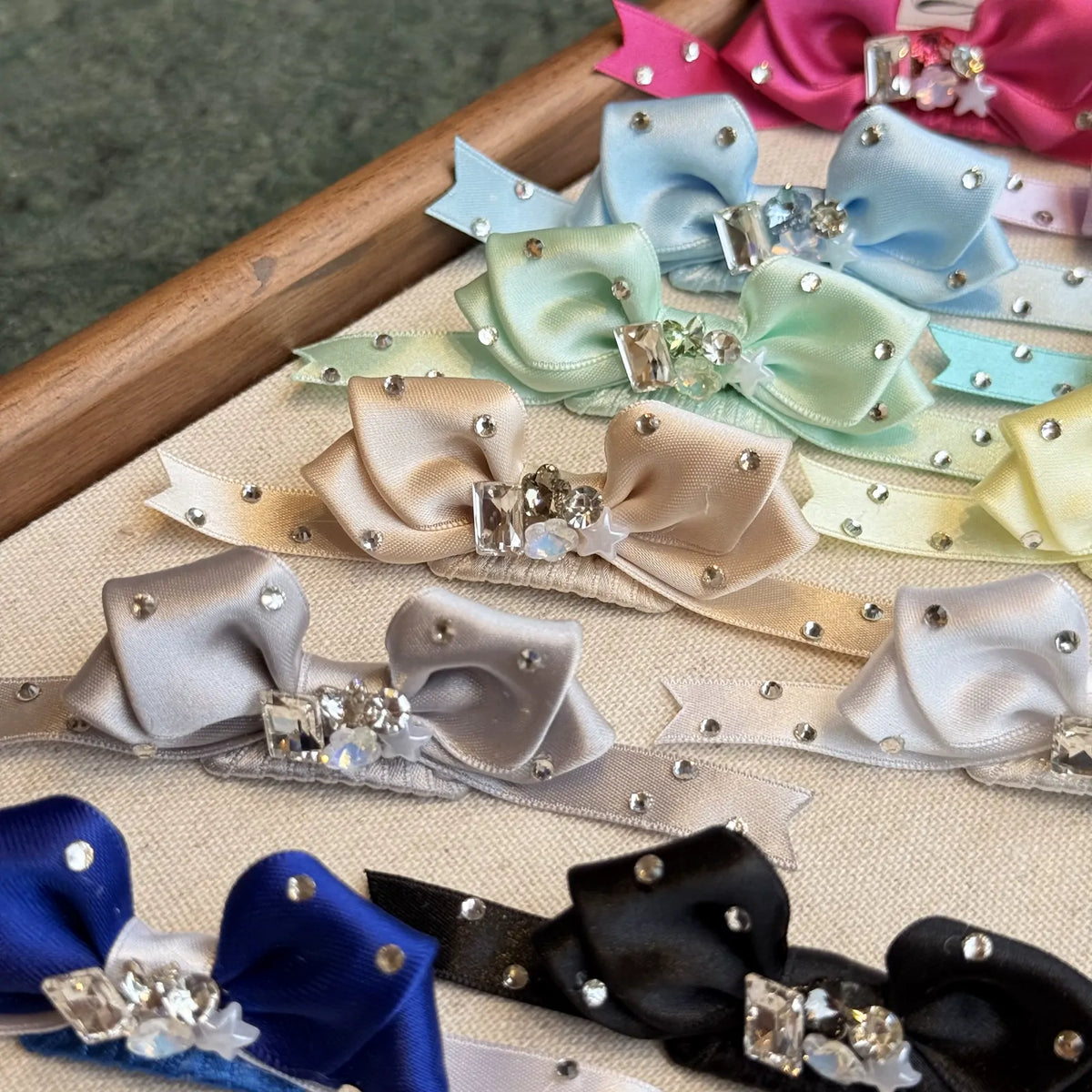 Jewelled Ribbon Bow Snap Clip image 4