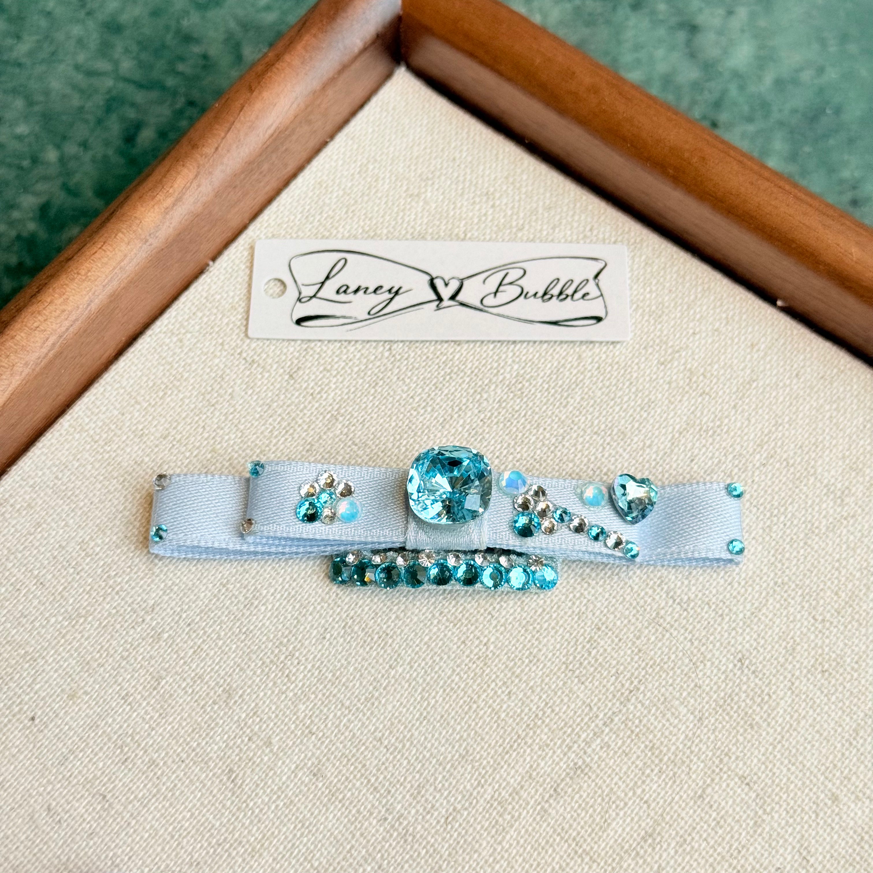 Sparkling Ribbon Bar Clip