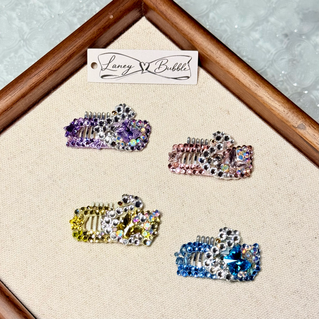 Swan Rhinestone Grooming Clip