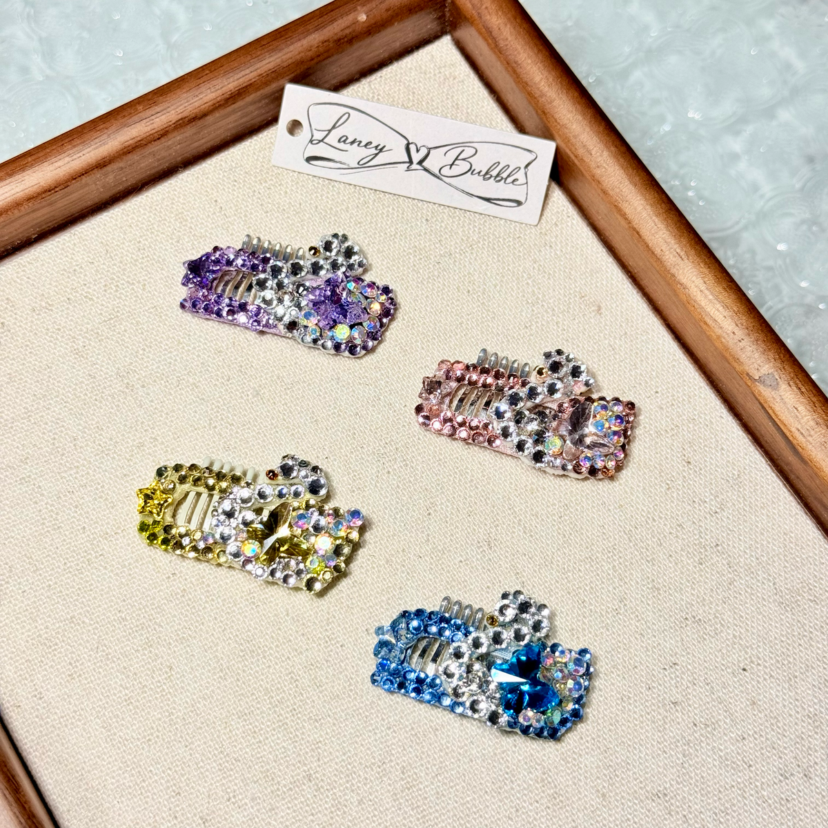 Swan Rhinestone Grooming Clip