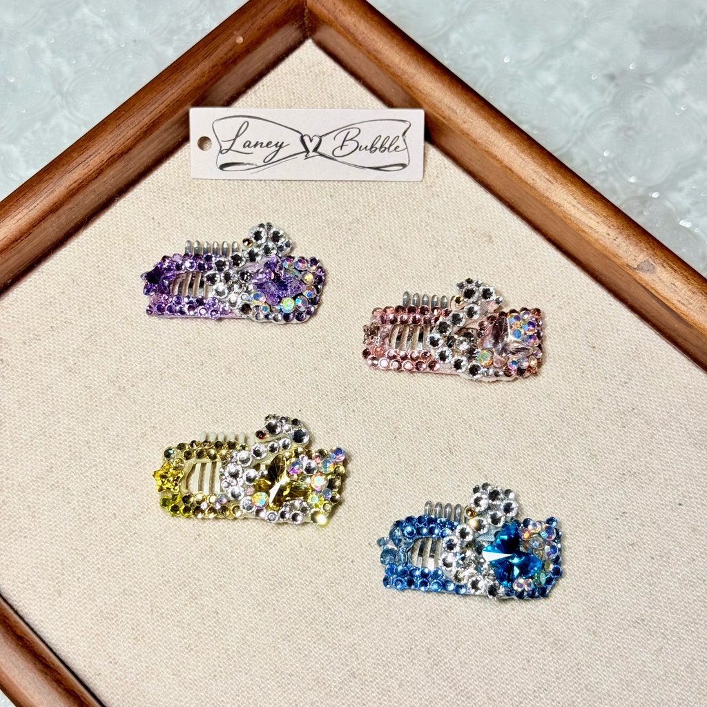 Swan Rhinestone Grooming Clip