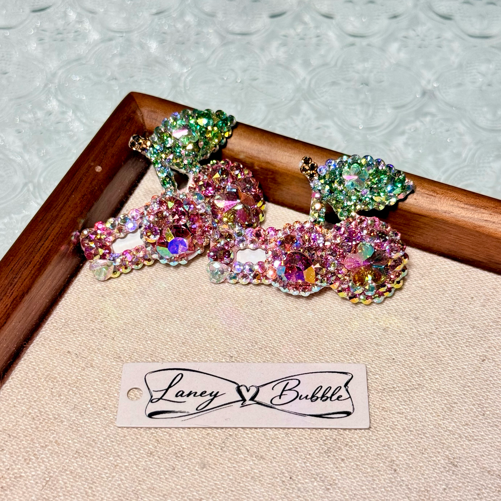Aurora Cherry Crystal Snap Clip