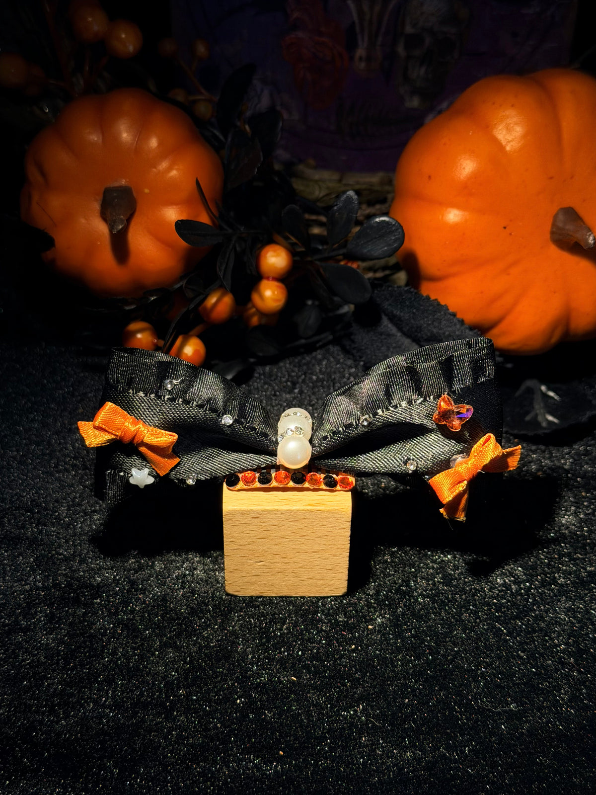 Black & Orange Halloween Bow Grooming Clip