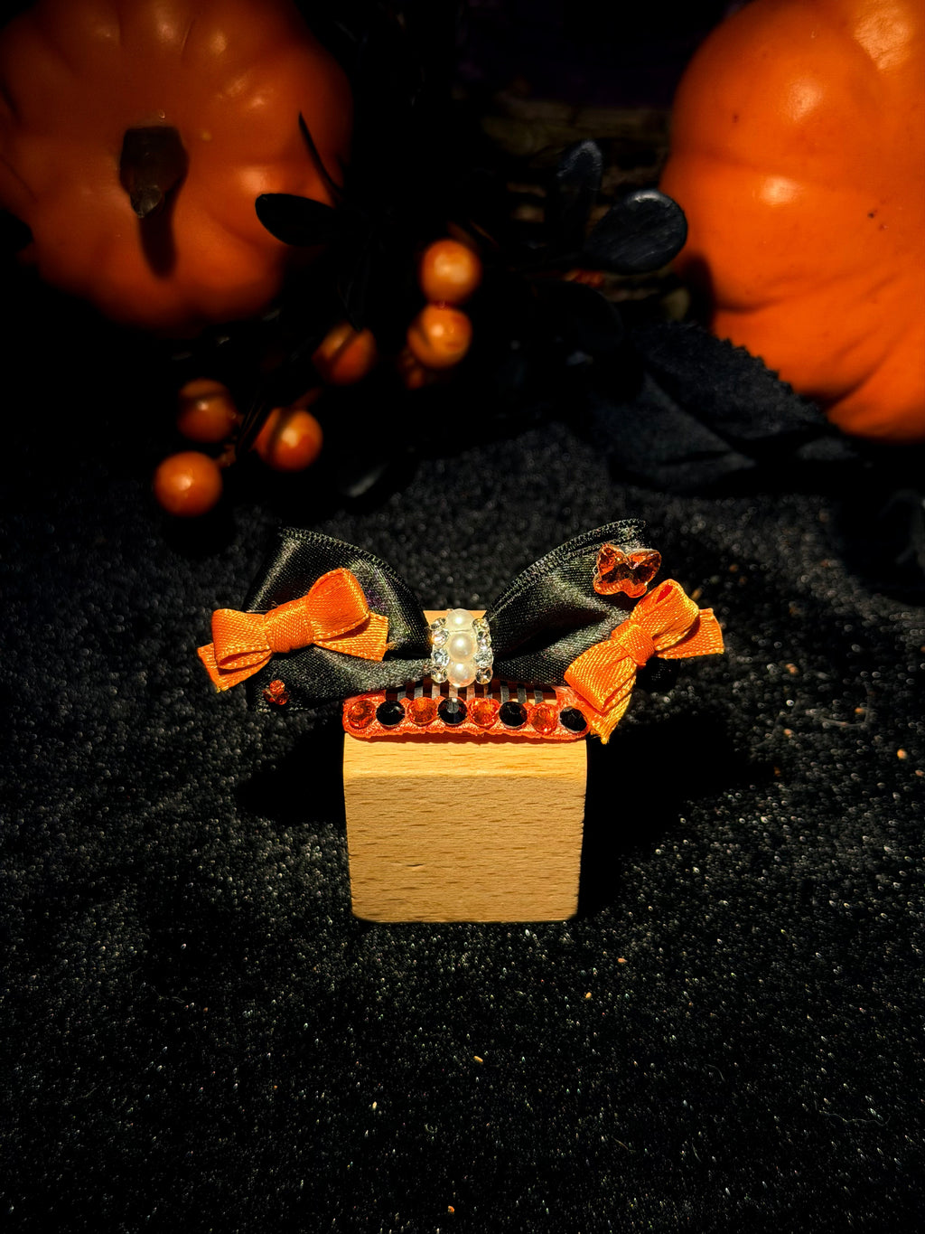 Black & Orange Halloween Bow Grooming Clip